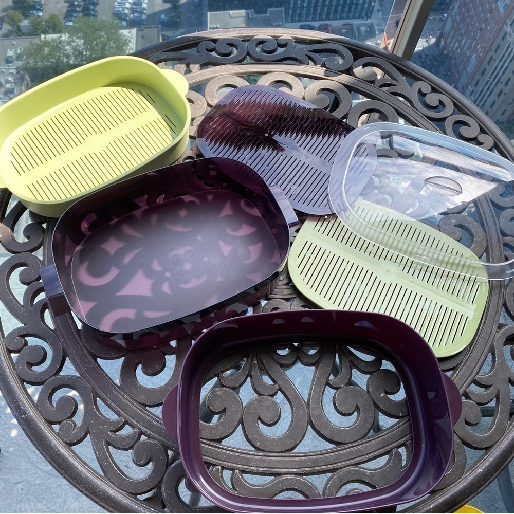 Tupperware - Oval Stack Cooker Microwave Meal Maker Set - Picture 2 of 16